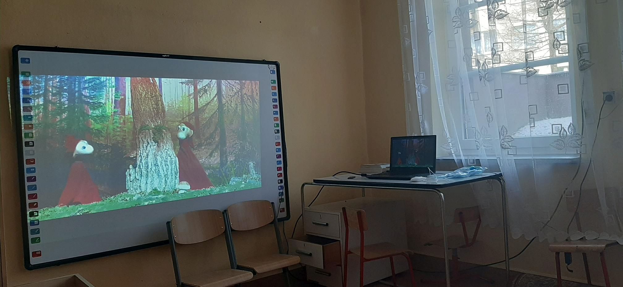 Wirtualna wizyta dzieci z grupy siódmej w „Czarodziejskim lesie”